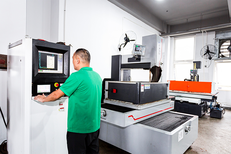 شركة سوتشو هواشانغ للقوالب المحدودة